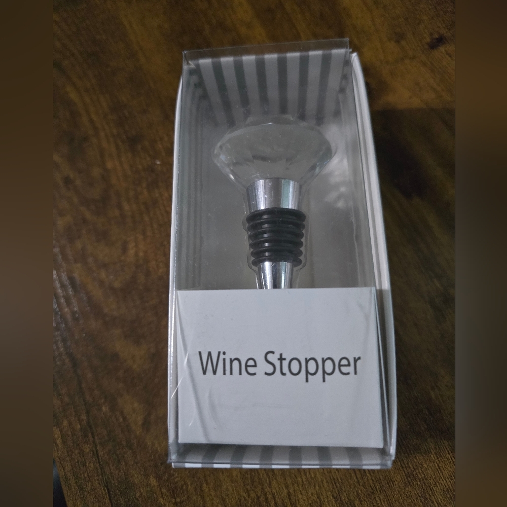 NIB Faux Diamond Wine Stopper